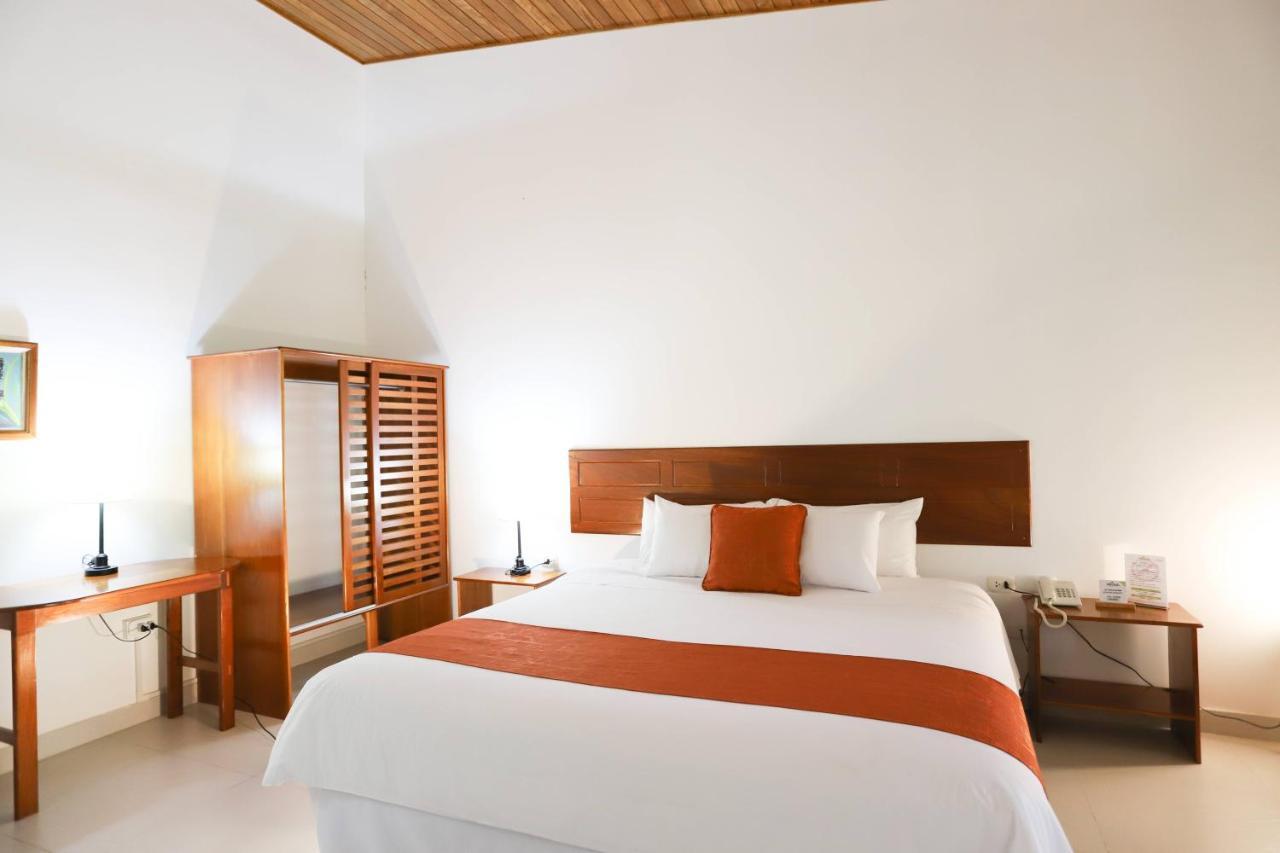 Altavista Casahotel - Asociado Casa Andina Мойобамба Екстериор снимка